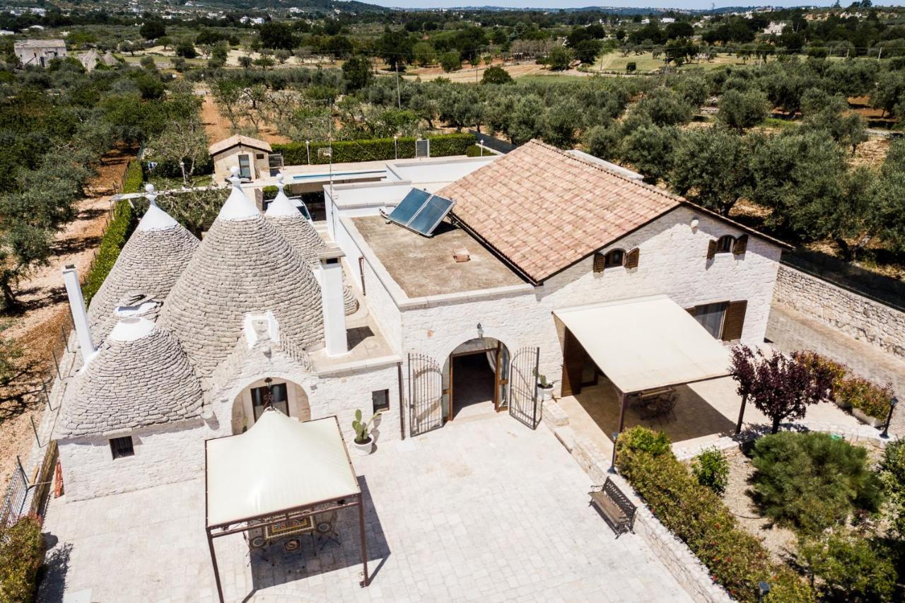 Trulli Nuova Aia Resort อัลเบโรเบลโล ภายนอก รูปภาพ